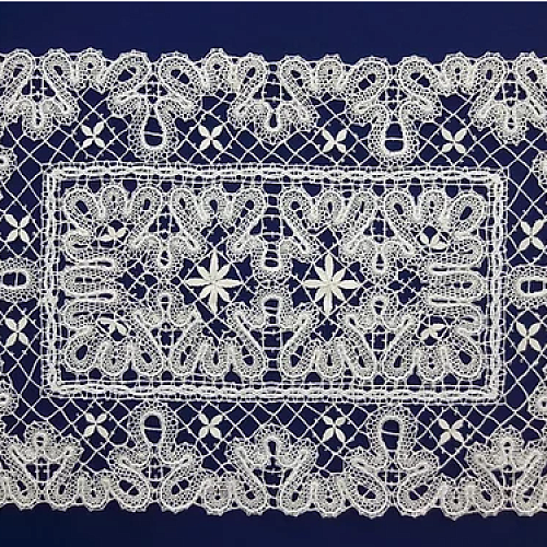 Салфетки, дорожки, полотенца, столешницы